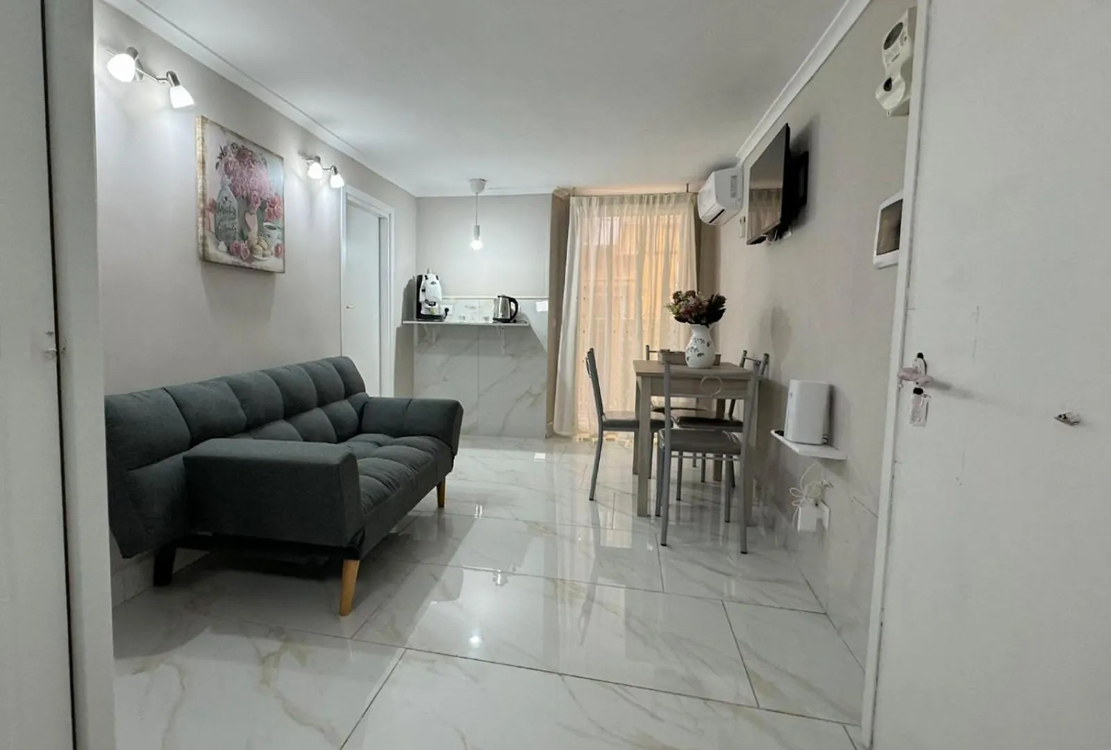 Camy Apartment Naples Italy